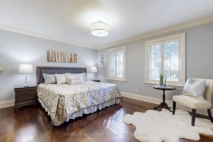 Photo 30 at 30 Bobwhite Crescent, Windfields, Toronto