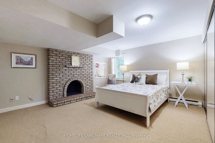 Photo 43 at 30 Bobwhite Crescent, Windfields, Toronto
