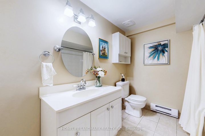Photo 44 at 30 Bobwhite Crescent, Windfields, Toronto