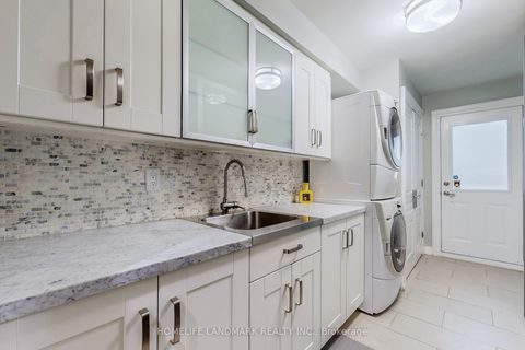 Photo 16 at 30 Bobwhite Crescent, Windfields, Toronto