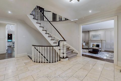 Photo 17 at 30 Bobwhite Crescent, Windfields, Toronto