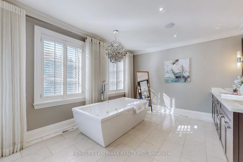 Photo 24 at 30 Bobwhite Crescent, Windfields, Toronto