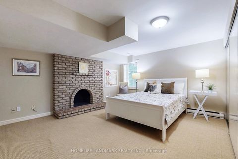 Photo 43 at 30 Bobwhite Crescent, Windfields, Toronto