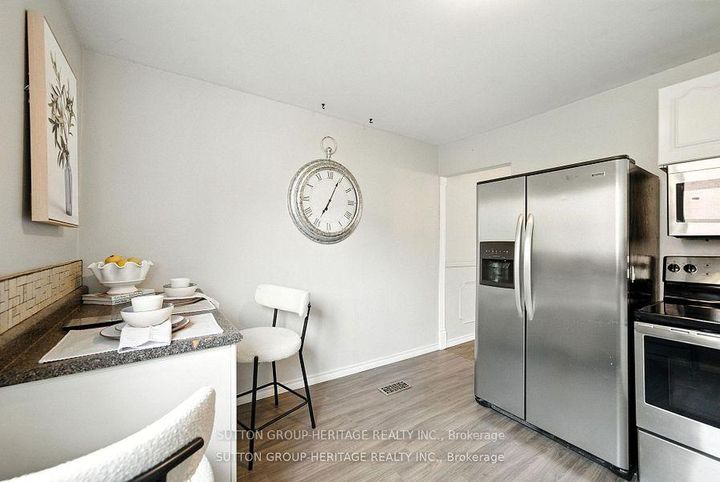 Photo 19 at 29 - 601 Galahad Drive, Eastdale, Oshawa