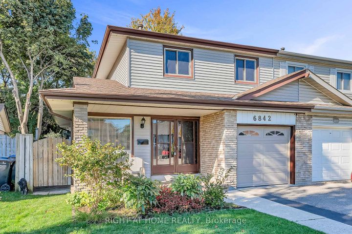 Photo 1 at 6842 Avila Road, Meadowvale, Mississauga