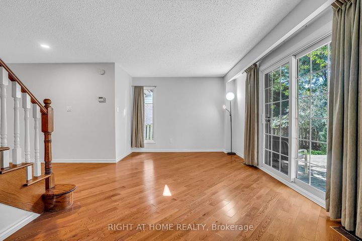 Photo 16 at 6842 Avila Road, Meadowvale, Mississauga