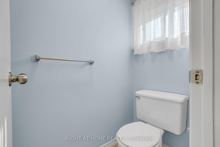 Photo 27 at 6842 Avila Road, Meadowvale, Mississauga