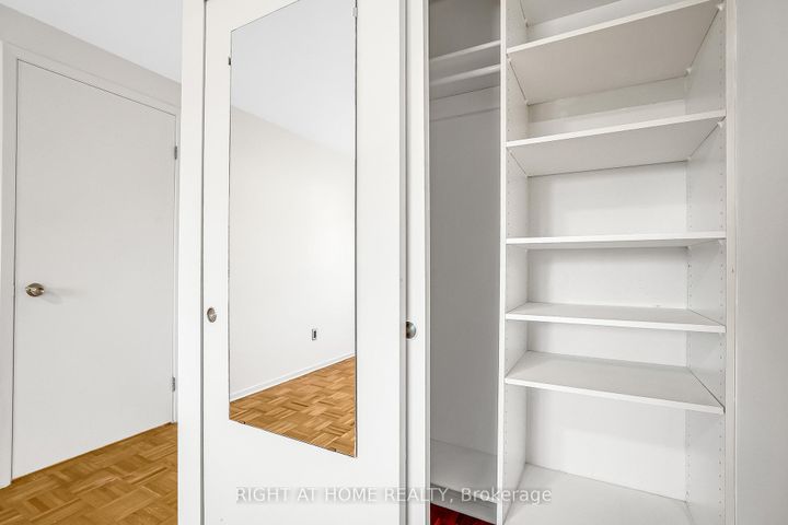 Photo 32 at 6842 Avila Road, Meadowvale, Mississauga