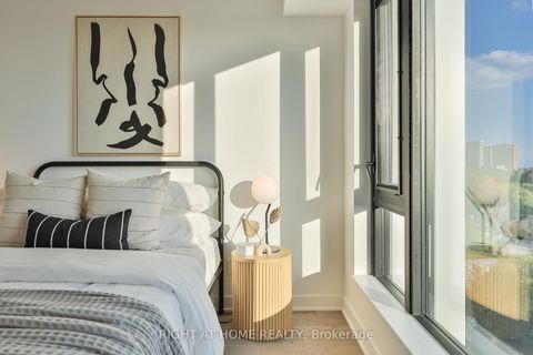 Photo 21 at 607 - 2720 Dundas Street W, Junction Area, Toronto