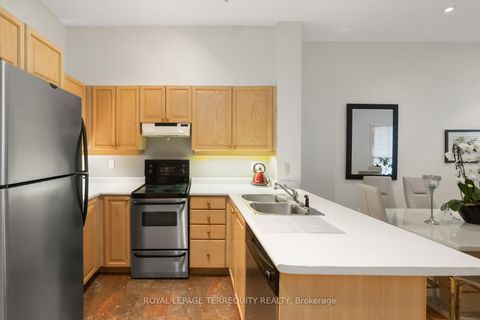 Photo 16 at 2215 - 7 King Street E, Yonge Corridor, Toronto