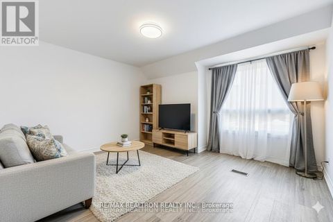 Photo 10 at 1474 Dufferin Street, Junction, Toronto