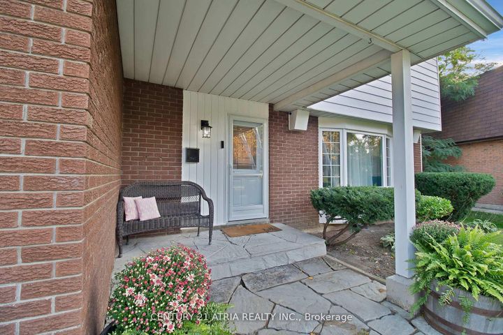 Photo 1 at 3222 Hornbeam Crescent, Erin Mills, Mississauga