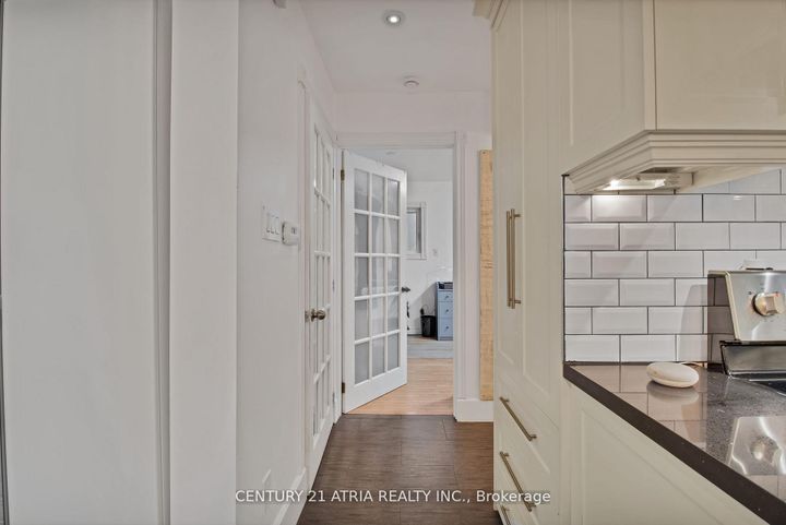 Photo 10 at 3222 Hornbeam Crescent, Erin Mills, Mississauga
