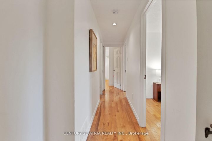 Photo 18 at 3222 Hornbeam Crescent, Erin Mills, Mississauga