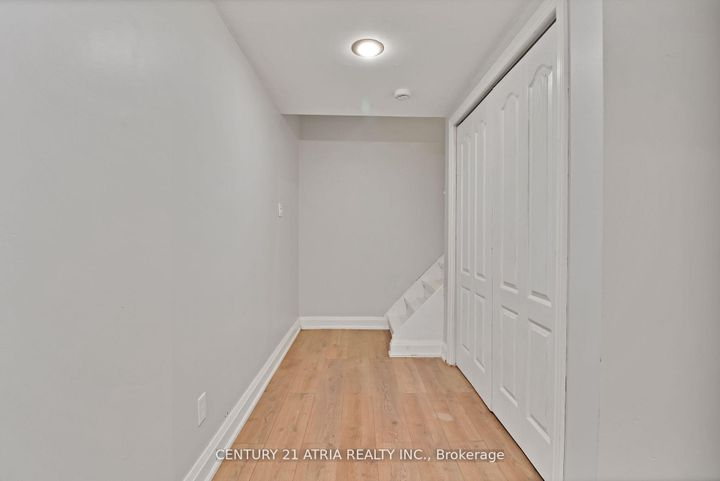 Photo 20 at 3222 Hornbeam Crescent, Erin Mills, Mississauga