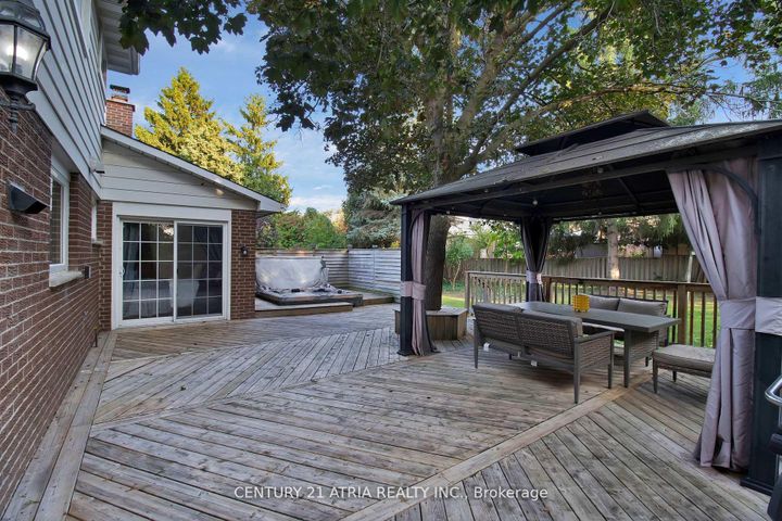 Photo 27 at 3222 Hornbeam Crescent, Erin Mills, Mississauga