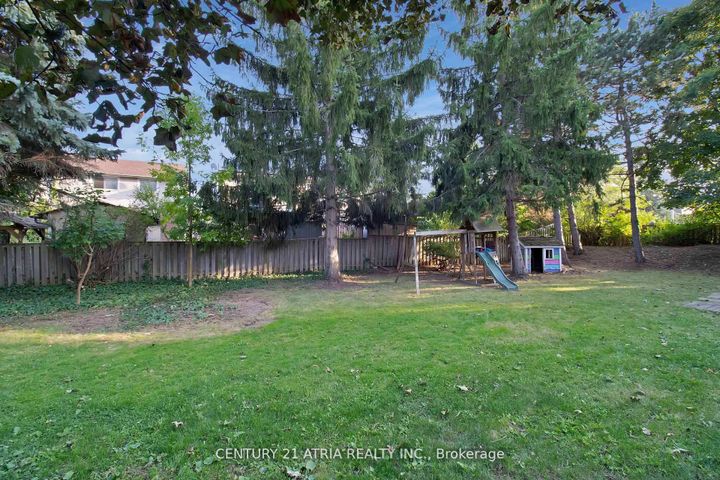 Photo 32 at 3222 Hornbeam Crescent, Erin Mills, Mississauga