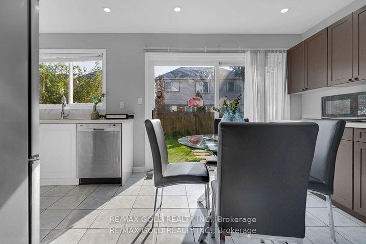 Photo 10 at 30 Worthington Avenue, Fletcher's Meadow, Brampton