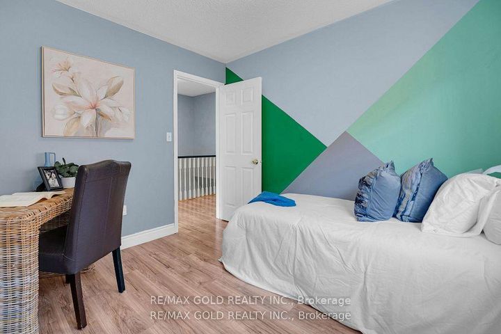 Photo 14 at 30 Worthington Avenue, Fletcher's Meadow, Brampton