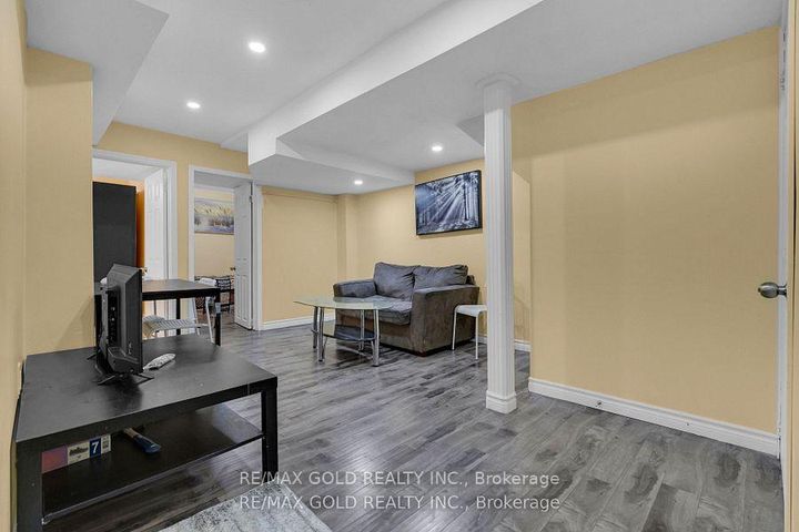 Photo 24 at 30 Worthington Avenue, Fletcher's Meadow, Brampton