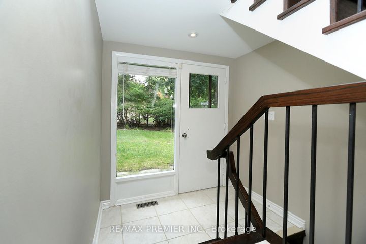 Photo 21 at 70 Captain Rolph Court, Markham Village, Markham