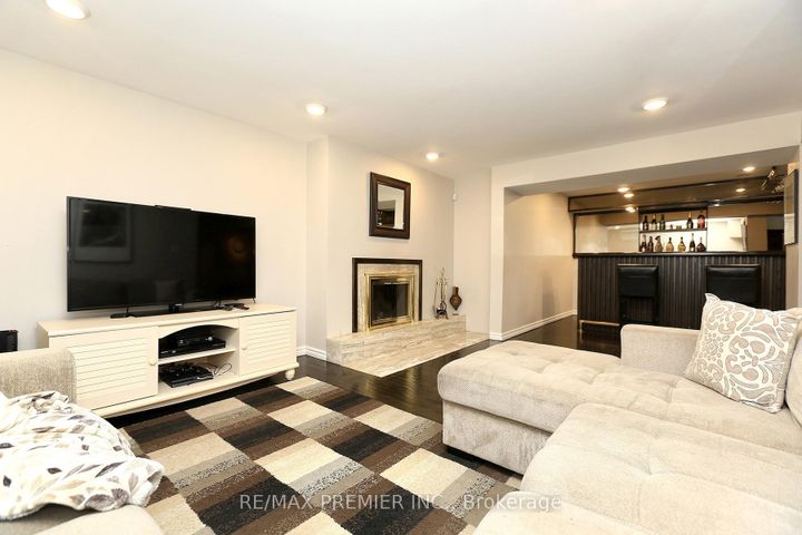 Photo 23 at 70 Captain Rolph Court, Markham Village, Markham