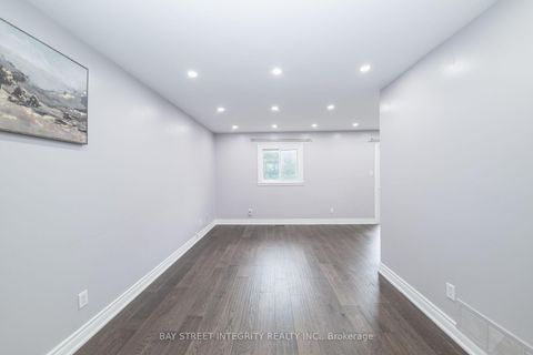 Photo 1 at 1 Hodgins Avenue, Keswick South, Georgina