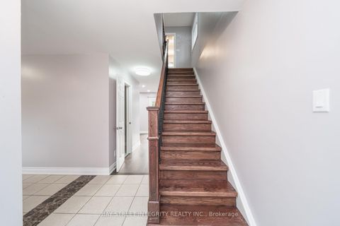 Photo 7 at 1 Hodgins Avenue, Keswick South, Georgina