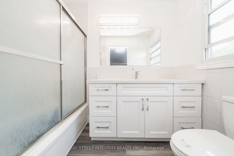 Photo 16 at 1 Hodgins Avenue, Keswick South, Georgina