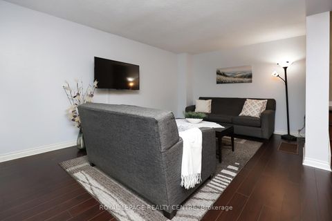 Photo 10 at 11 - 444 Silverstone Drive, Clairville, Toronto