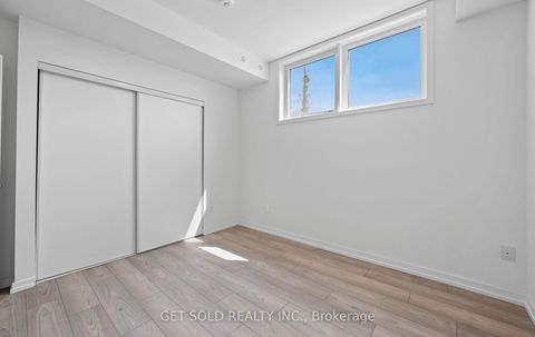 Photo 14 at 18 - 18 Lytham Green Circle, Glenway Estates, Newmarket