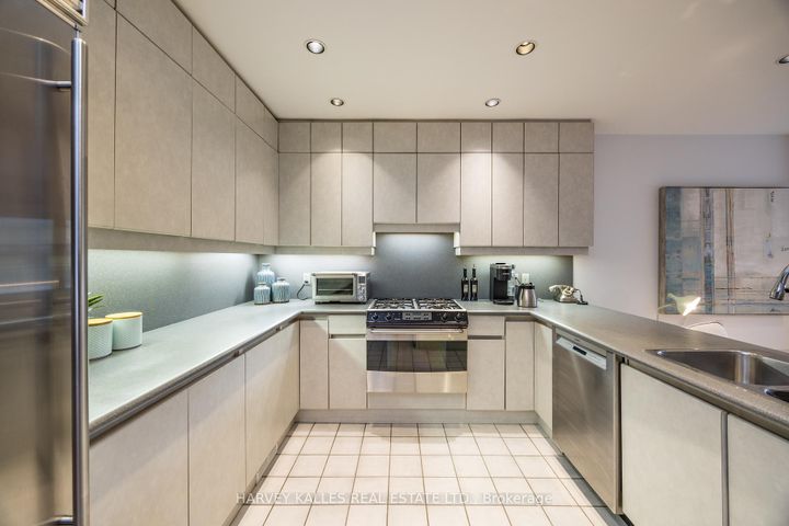 Photo 11 at 94 Melrose Avenue, Lawrence Park North, Toronto
