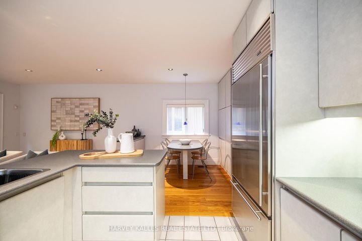Photo 15 at 94 Melrose Avenue, Lawrence Park North, Toronto