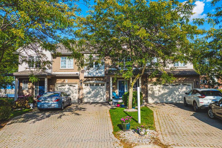 Photo 2 at 6 - 85 EDGEWATER Drive, Lakeshore, Hamilton