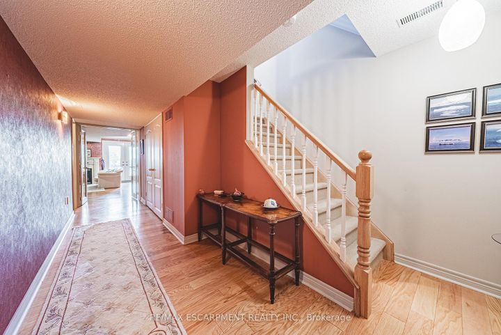 Photo 20 at 6 - 85 EDGEWATER Drive, Lakeshore, Hamilton