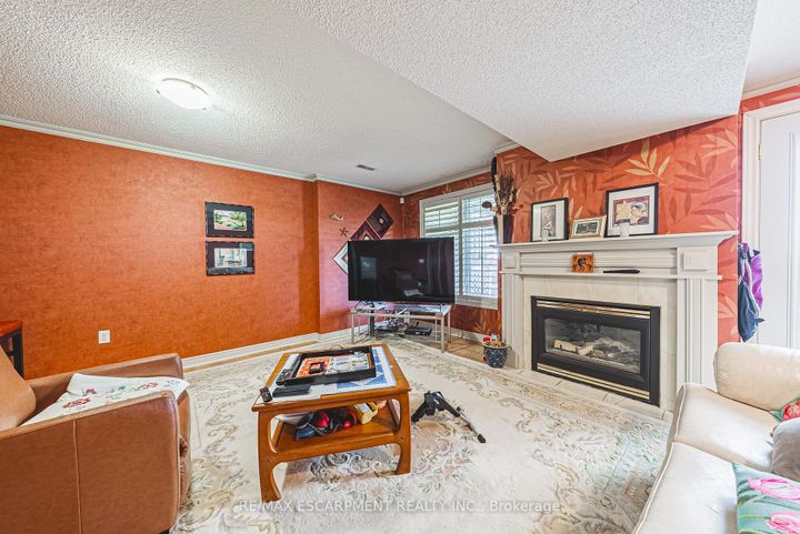 Photo 27 at 6 - 85 EDGEWATER Drive, Lakeshore, Hamilton