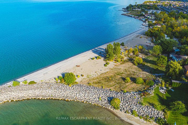 Photo 37 at 6 - 85 EDGEWATER Drive, Lakeshore, Hamilton