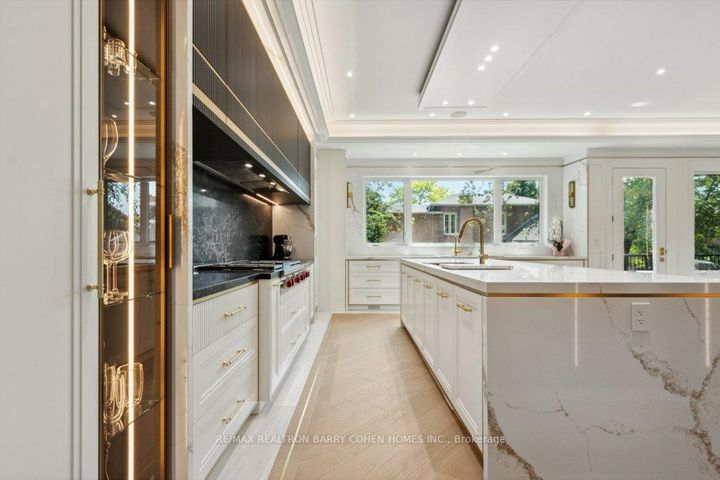 Photo 11 at 47 Danville Drive, Windfields, Toronto