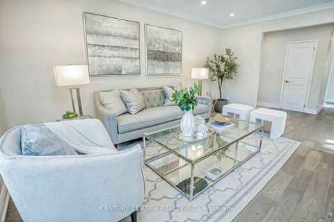Photo 10 at 11 Valia Road, West Hill, Toronto