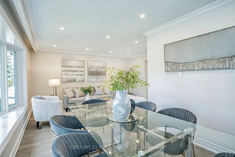 Photo 14 at 11 Valia Road, West Hill, Toronto