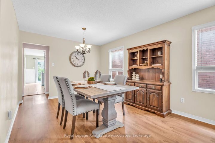 Photo 9 at 59 Cheviot Crescent, Heart Lake East, Brampton