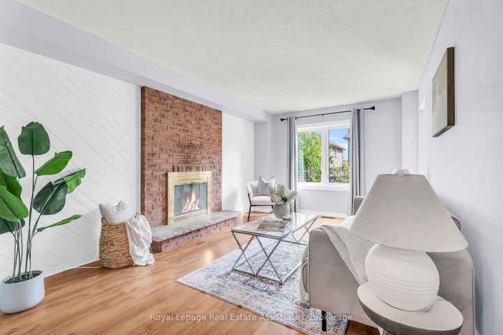 Photo 12 at 59 Cheviot Crescent, Heart Lake East, Brampton