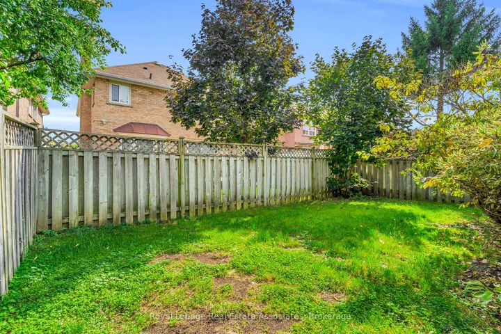 Photo 35 at 59 Cheviot Crescent, Heart Lake East, Brampton