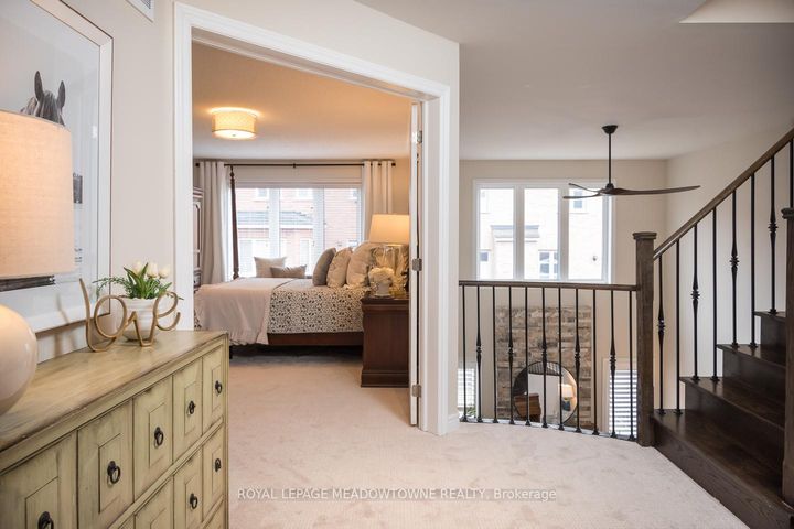 Photo 16 at 476 Laundon Terrace, SC Scott, Milton