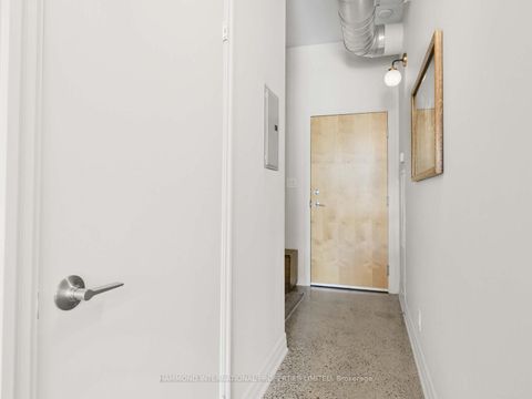Photo 3 at 229 - 510 King Street E, Moss Park, Toronto