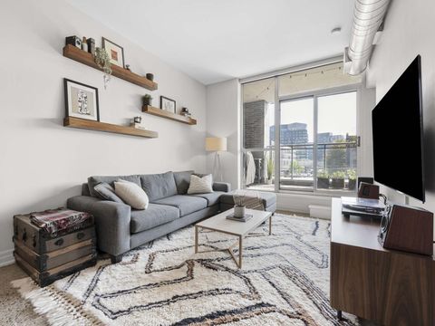 Photo 5 at 229 - 510 King Street E, Moss Park, Toronto
