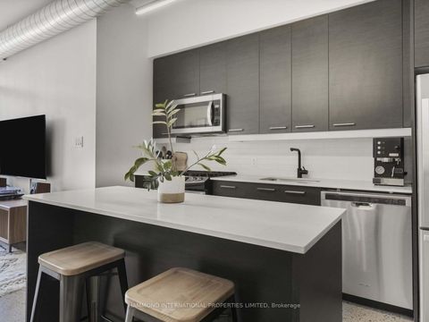 Photo 11 at 229 - 510 King Street E, Moss Park, Toronto
