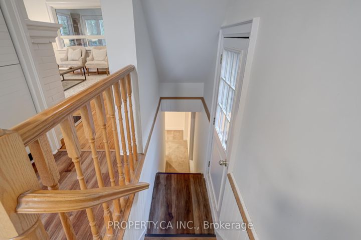 Photo 27 at 14 Warren Crescent, Lambton Baby Point, Toronto