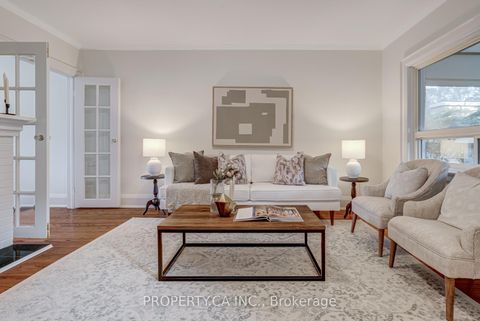 Photo 6 at 14 Warren Crescent, Lambton Baby Point, Toronto