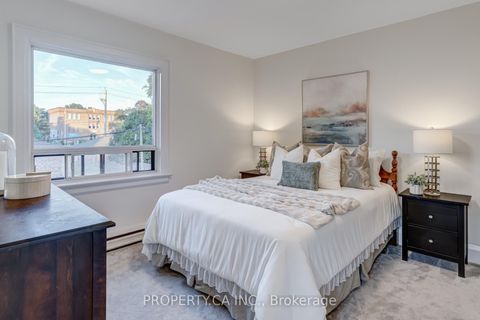Photo 19 at 14 Warren Crescent, Lambton Baby Point, Toronto